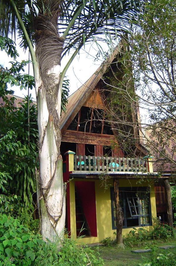 توك توك Liberta Homestay المظهر الخارجي الصورة